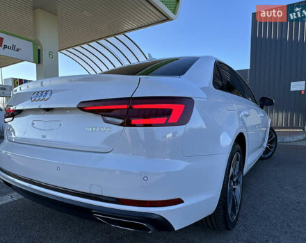 Белый Ауди А4, объемом двигателя 2 л и пробегом 122 тыс. км за 18650 $, фото 32 на Automoto.ua