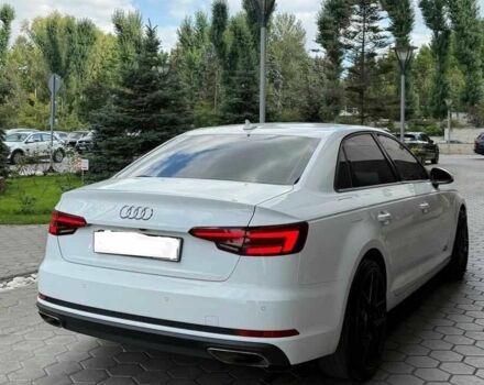 Білий Ауді А4, об'ємом двигуна 2 л та пробігом 90 тис. км за 16000 $, фото 4 на Automoto.ua