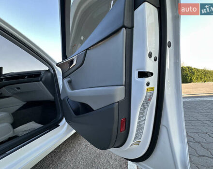 Белый Ауди А4, объемом двигателя 2 л и пробегом 122 тыс. км за 18650 $, фото 97 на Automoto.ua