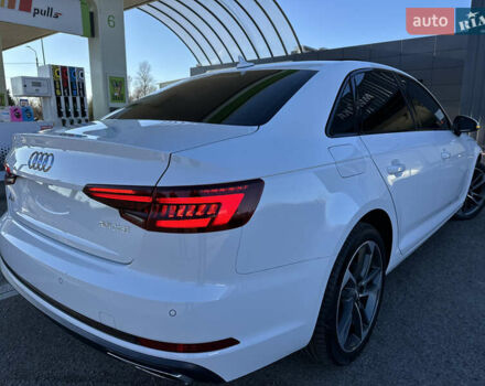 Белый Ауди А4, объемом двигателя 2 л и пробегом 122 тыс. км за 18650 $, фото 31 на Automoto.ua