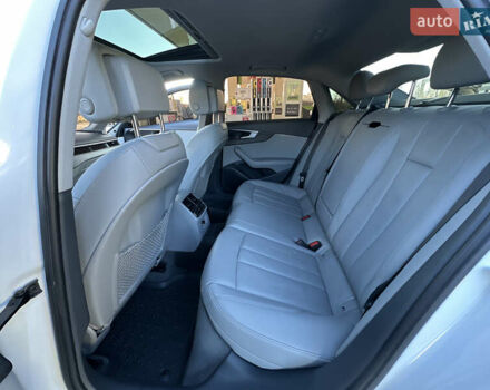 Белый Ауди А4, объемом двигателя 2 л и пробегом 122 тыс. км за 18650 $, фото 86 на Automoto.ua