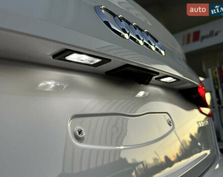 Белый Ауди А4, объемом двигателя 2 л и пробегом 122 тыс. км за 18650 $, фото 96 на Automoto.ua