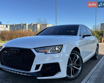 Белый Ауди А4, объемом двигателя 2 л и пробегом 122 тыс. км за 18650 $, фото 2 на Automoto.ua