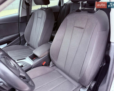 Белый Ауди А4, объемом двигателя 1.97 л и пробегом 92 тыс. км за 24000 $, фото 12 на Automoto.ua