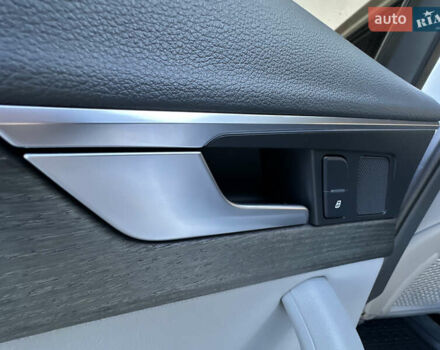 Белый Ауди А4, объемом двигателя 2 л и пробегом 122 тыс. км за 18650 $, фото 83 на Automoto.ua