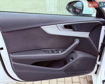 Белый Ауди А4, объемом двигателя 1.97 л и пробегом 92 тыс. км за 24000 $, фото 25 на Automoto.ua