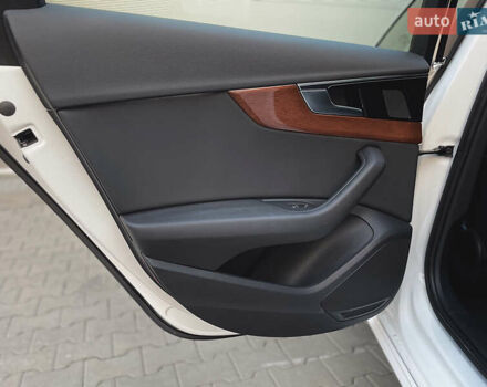 Белый Ауди А4, объемом двигателя 1.98 л и пробегом 5 тыс. км за 27800 $, фото 36 на Automoto.ua