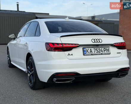 Білий Ауді А4, об'ємом двигуна 2 л та пробігом 126 тис. км за 23900 $, фото 23 на Automoto.ua
