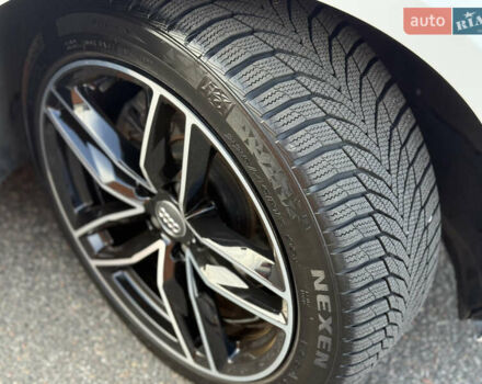 Білий Ауді А4, об'ємом двигуна 2 л та пробігом 126 тис. км за 23900 $, фото 70 на Automoto.ua