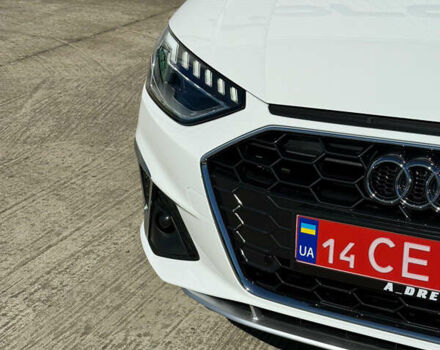 Белый Ауди А4, объемом двигателя 2 л и пробегом 55 тыс. км за 25500 $, фото 3 на Automoto.ua