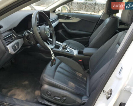 Белый Ауди А4, объемом двигателя 1.98 л и пробегом 33 тыс. км за 19499 $, фото 3 на Automoto.ua