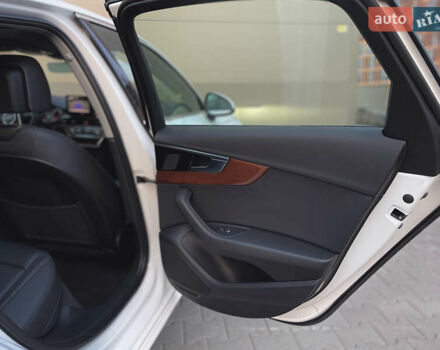 Белый Ауди А4, объемом двигателя 1.98 л и пробегом 5 тыс. км за 27800 $, фото 40 на Automoto.ua