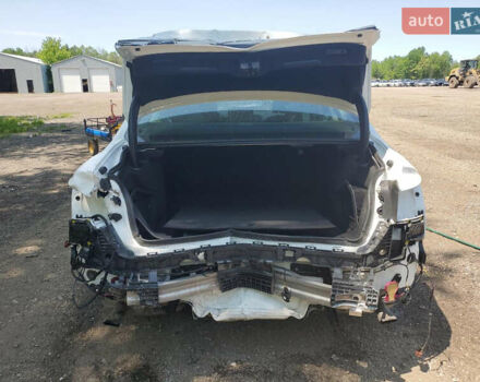 Белый Ауди А4, объемом двигателя 1.98 л и пробегом 33 тыс. км за 19499 $, фото 6 на Automoto.ua