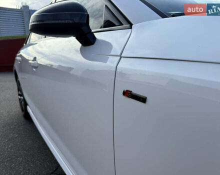 Білий Ауді А4, об'ємом двигуна 2 л та пробігом 126 тис. км за 23900 $, фото 35 на Automoto.ua