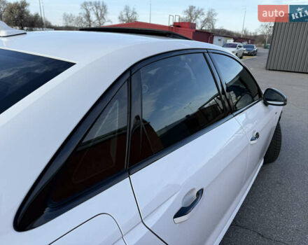 Білий Ауді А4, об'ємом двигуна 2 л та пробігом 126 тис. км за 23900 $, фото 34 на Automoto.ua