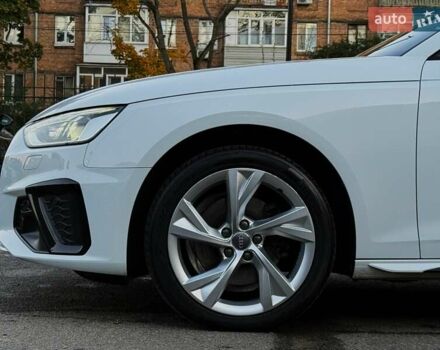 Білий Ауді А4, об'ємом двигуна 1.98 л та пробігом 76 тис. км за 30999 $, фото 16 на Automoto.ua