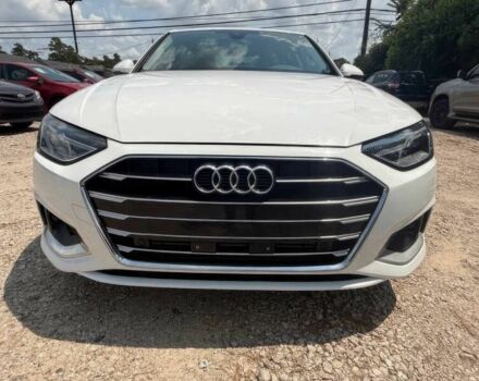 Белый Ауди А4, объемом двигателя 2 л и пробегом 50 тыс. км за 8000 $, фото 1 на Automoto.ua