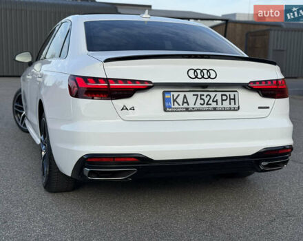 Білий Ауді А4, об'ємом двигуна 2 л та пробігом 126 тис. км за 23900 $, фото 33 на Automoto.ua