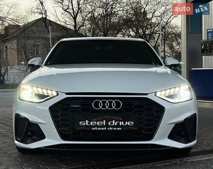 Белый Ауди А4, объемом двигателя 1.98 л и пробегом 40 тыс. км за 29499 $, фото 3 на Automoto.ua