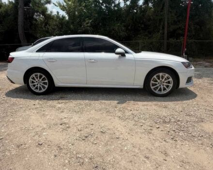 Белый Ауди А4, объемом двигателя 2 л и пробегом 50 тыс. км за 8000 $, фото 3 на Automoto.ua