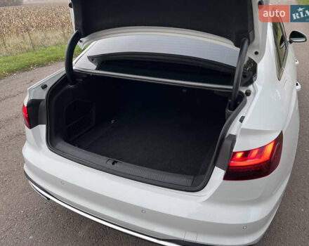 Белый Ауди А4, объемом двигателя 1.98 л и пробегом 39 тыс. км за 28500 $, фото 18 на Automoto.ua