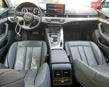 Белый Ауди А4, объемом двигателя 1.98 л и пробегом 33 тыс. км за 19499 $, фото 2 на Automoto.ua