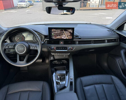 Білий Ауді А4, об'ємом двигуна 2 л та пробігом 126 тис. км за 23900 $, фото 51 на Automoto.ua