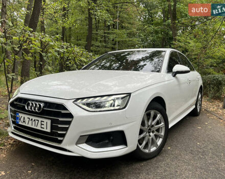 Белый Ауди А4, объемом двигателя 1.98 л и пробегом 46 тыс. км за 27900 $, фото 3 на Automoto.ua