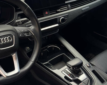 Белый Ауди А4, объемом двигателя 2 л и пробегом 35 тыс. км за 35999 $, фото 5 на Automoto.ua