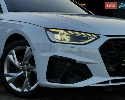 Білий Ауді А4, об'ємом двигуна 1.98 л та пробігом 76 тис. км за 30999 $, фото 12 на Automoto.ua