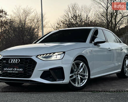 Белый Ауди А4, объемом двигателя 1.98 л и пробегом 40 тыс. км за 29499 $, фото 1 на Automoto.ua