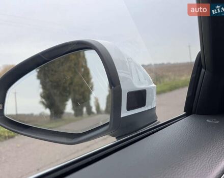 Белый Ауди А4, объемом двигателя 1.98 л и пробегом 39 тыс. км за 28500 $, фото 26 на Automoto.ua