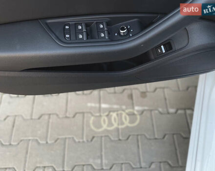 Белый Ауди А4, объемом двигателя 1.98 л и пробегом 5 тыс. км за 27800 $, фото 35 на Automoto.ua