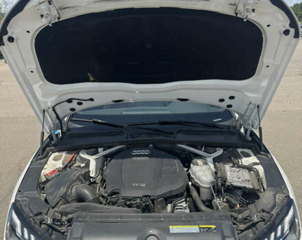 Белый Ауди А4, объемом двигателя 2 л и пробегом 111 тыс. км за 26100 $, фото 6 на Automoto.ua