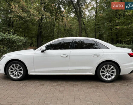 Белый Ауди А4, объемом двигателя 1.98 л и пробегом 46 тыс. км за 27900 $, фото 5 на Automoto.ua