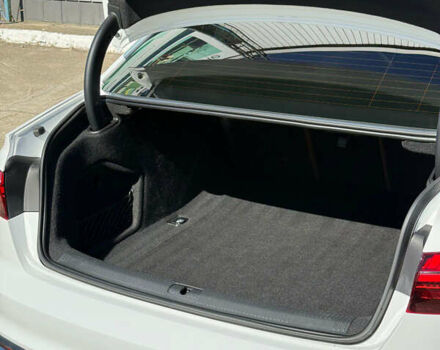 Белый Ауди А4, объемом двигателя 2 л и пробегом 55 тыс. км за 25500 $, фото 9 на Automoto.ua