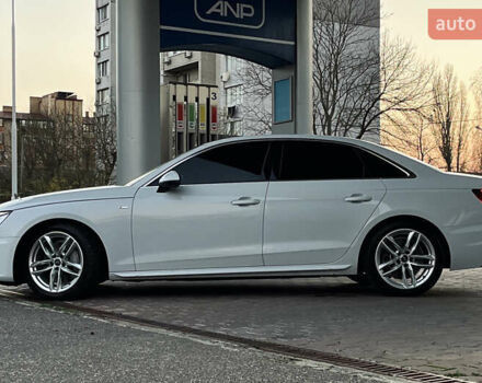 Белый Ауди А4, объемом двигателя 1.98 л и пробегом 40 тыс. км за 29499 $, фото 2 на Automoto.ua