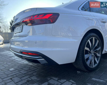 Белый Ауди А4, объемом двигателя 2 л и пробегом 105 тыс. км за 26000 $, фото 9 на Automoto.ua