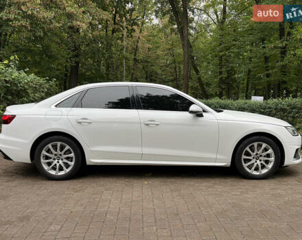 Белый Ауди А4, объемом двигателя 1.98 л и пробегом 46 тыс. км за 27900 $, фото 6 на Automoto.ua