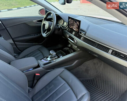 Білий Ауді А4, об'ємом двигуна 2 л та пробігом 126 тис. км за 23900 $, фото 61 на Automoto.ua