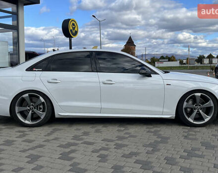 Белый Ауди А4, объемом двигателя 1.98 л и пробегом 82 тыс. км за 28000 $, фото 7 на Automoto.ua