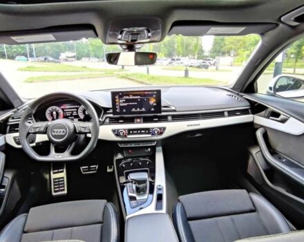 Белый Ауди А4, объемом двигателя 2 л и пробегом 42 тыс. км за 9500 $, фото 8 на Automoto.ua