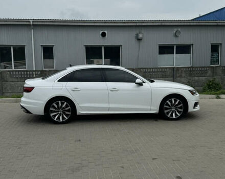 Белый Ауди А4, объемом двигателя 1.98 л и пробегом 110 тыс. км за 29000 $, фото 2 на Automoto.ua