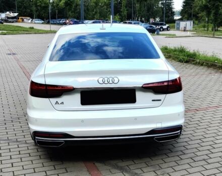 Белый Ауди А4, объемом двигателя 2 л и пробегом 42 тыс. км за 9500 $, фото 4 на Automoto.ua