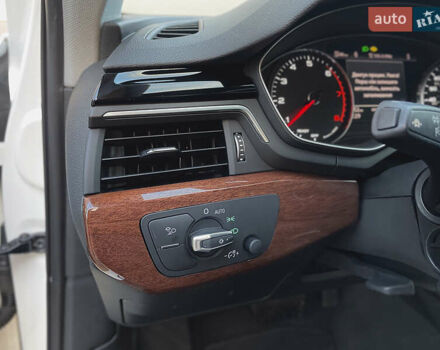 Белый Ауди А4, объемом двигателя 1.98 л и пробегом 5 тыс. км за 27800 $, фото 28 на Automoto.ua