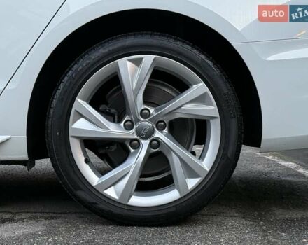 Білий Ауді А4, об'ємом двигуна 1.98 л та пробігом 76 тис. км за 30999 $, фото 17 на Automoto.ua