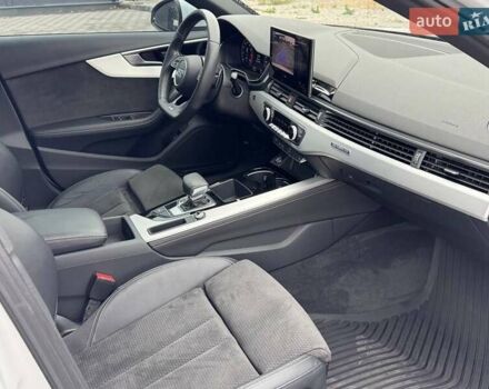 Белый Ауди А4, объемом двигателя 2 л и пробегом 65 тыс. км за 26500 $, фото 18 на Automoto.ua