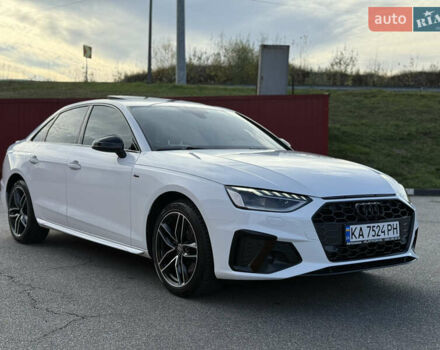 Білий Ауді А4, об'ємом двигуна 2 л та пробігом 126 тис. км за 23900 $, фото 5 на Automoto.ua