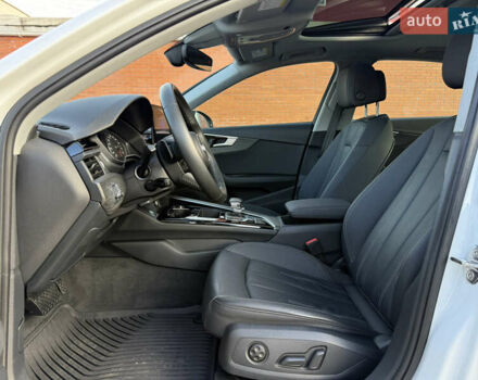 Білий Ауді А4, об'ємом двигуна 2 л та пробігом 126 тис. км за 23900 $, фото 41 на Automoto.ua