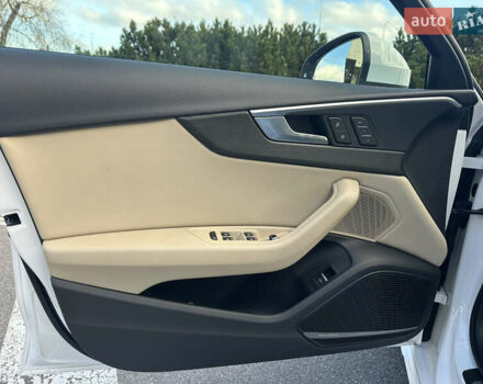 Белый Ауди А4, объемом двигателя 1.97 л и пробегом 58 тыс. км за 41999 $, фото 16 на Automoto.ua